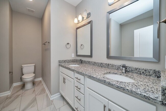 Building Photo - 4347 Alderic St