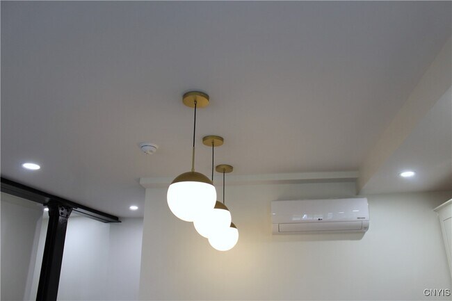 Building Photo - 110 Hotel St