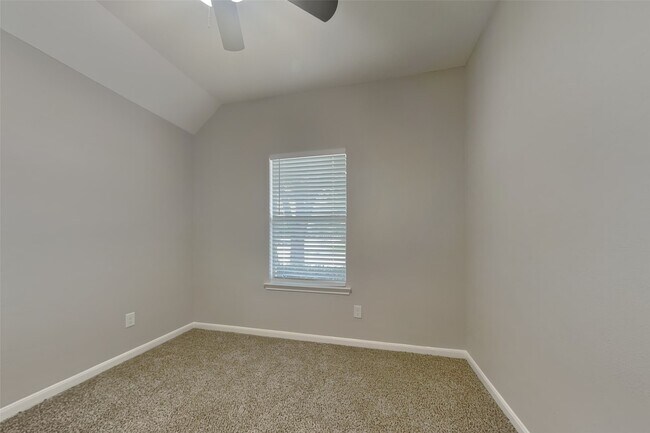 Building Photo - 22447 Stamford Brook Ct