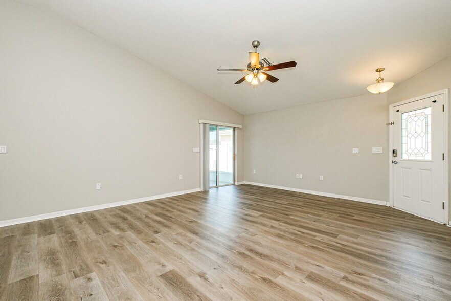 Building Photo - 6724 Bayston Hill Pl