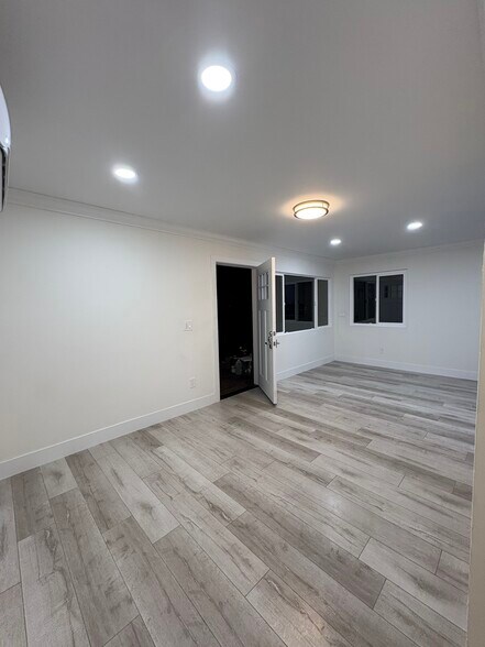 Building Photo - 4619 Del Monte Ave