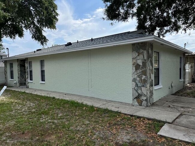 Building Photo - Beautiful 3BR Home in Central Tampa – Move-In Ready!