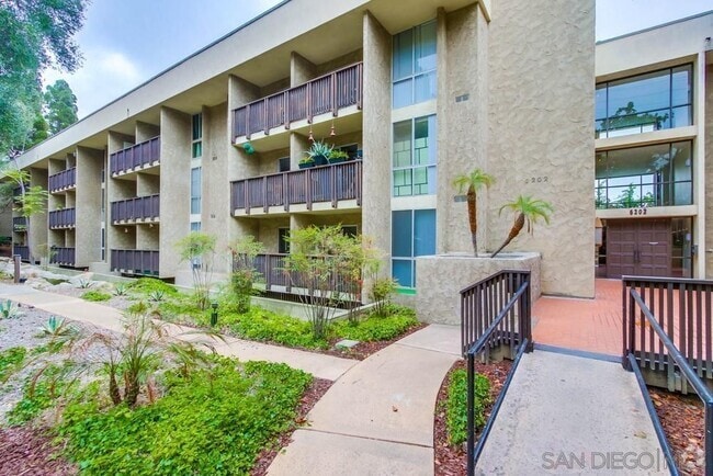 Building Photo - 6202 Friars Rd