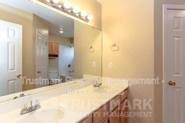 Building Photo - 4805 Frontier Trail