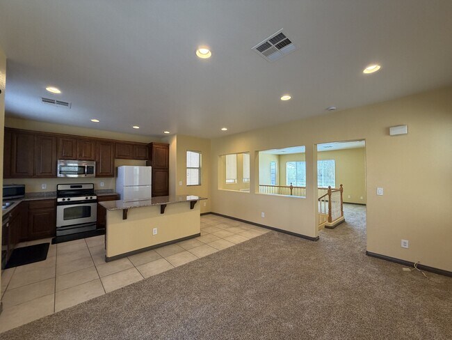 Building Photo - 10811 Ackers Dr