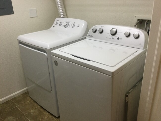 Washer and dryer included - 2035 Grays Peak Dr