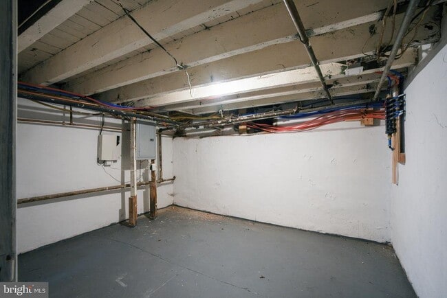 Building Photo - 145 W Wilt St