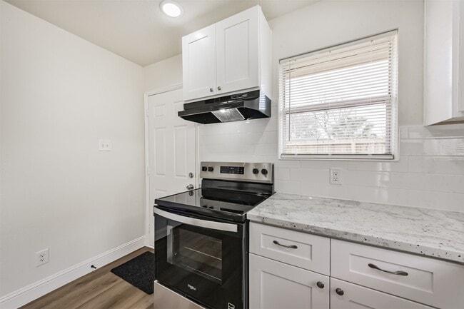 Building Photo - 102 Avenue D