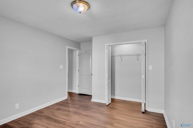 Building Photo - 212 Warfe Ct