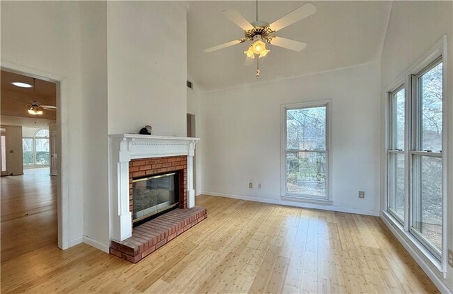 Building Photo - 1040 Sunny Field Ct NE