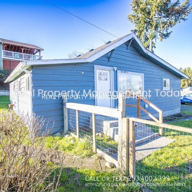 Building Photo - 4614 S Alaska St