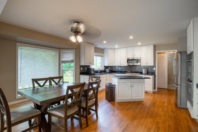 Building Photo - 1082 Bold Forbes Ct