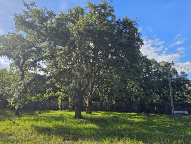 Building Photo - Spacious 4/2 in Lecanto!!!