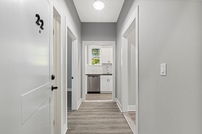 Building Photo - 47 Beekman Ave