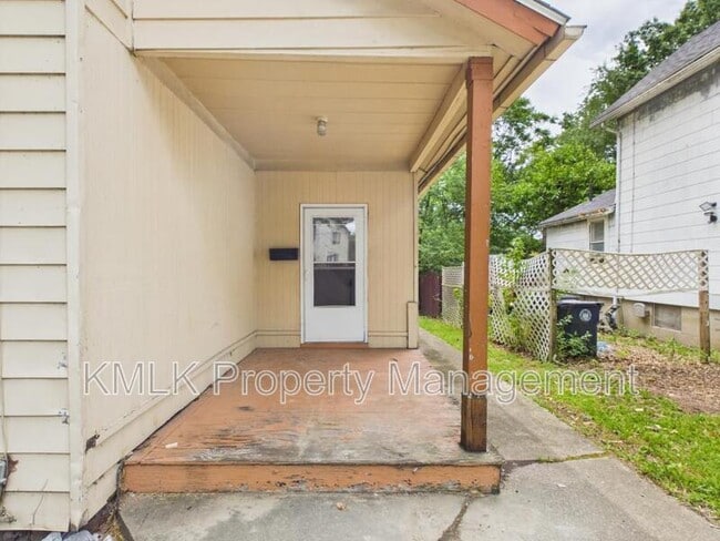 Building Photo - 508 Crouse St