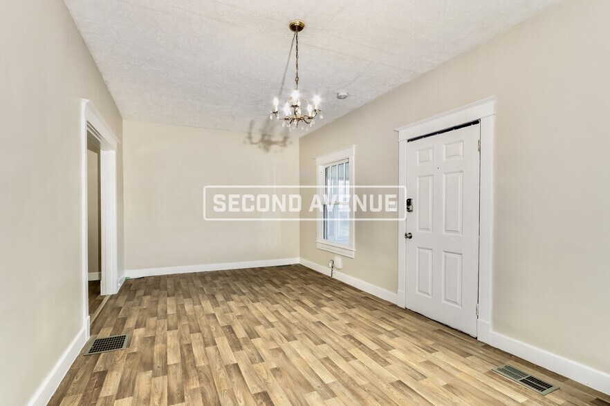 Building Photo - 302 Cecil Ave