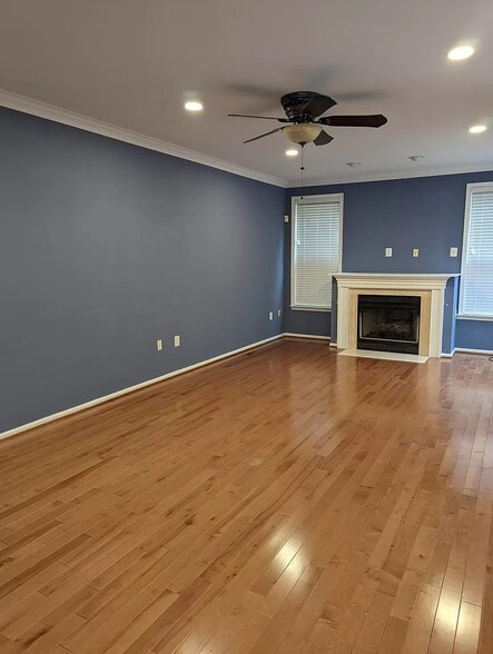 Building Photo - 5708 Governors Pond Cir