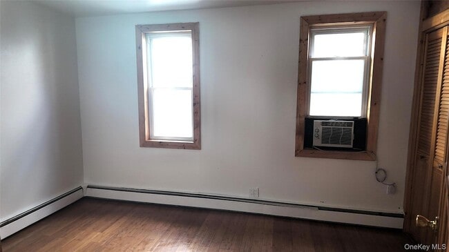Building Photo - 3249 Barkley Ave