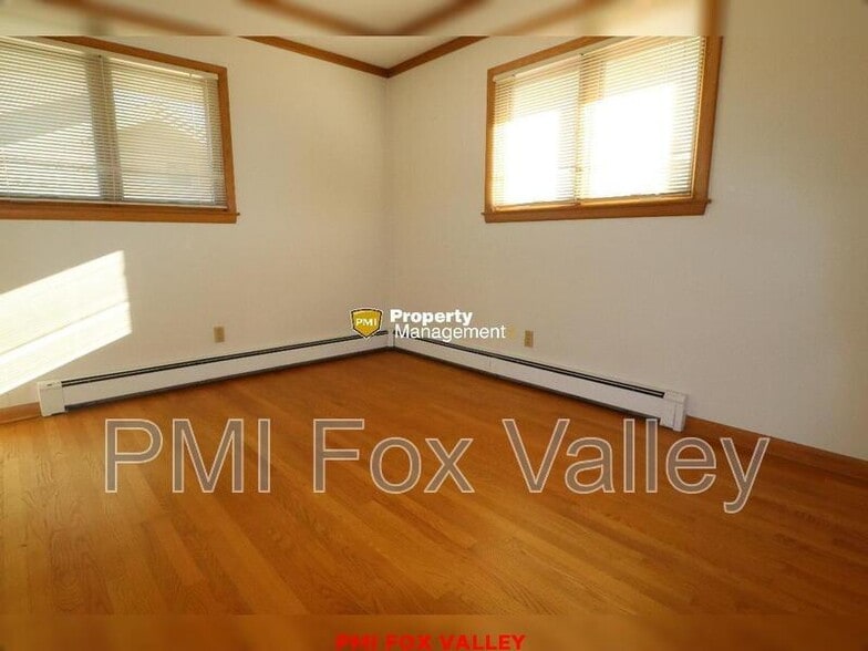 Building Photo - 301 E McArthur St