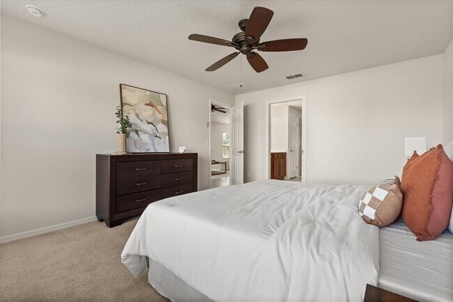 Building Photo - 12223 Pescara Ln