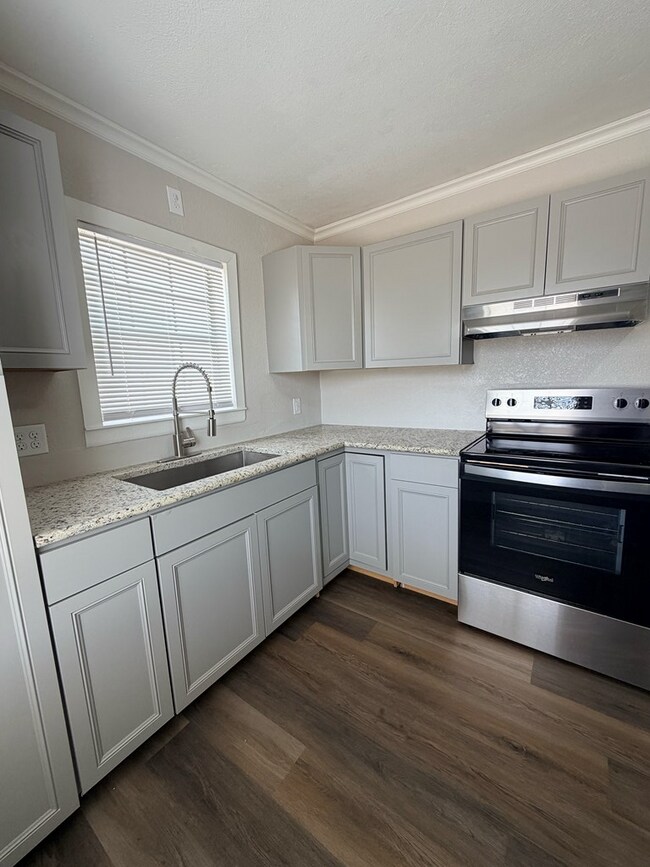 Building Photo - 1421 Lauderdale Ave