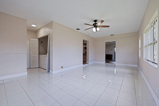 Building Photo - 14110 Van Buren St