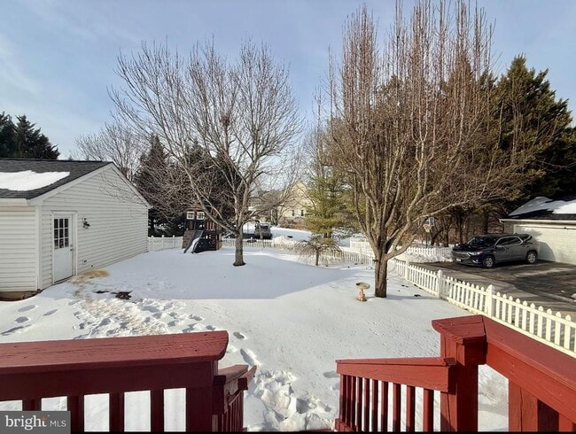 Building Photo - 12410 Iona Sound Dr