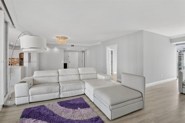 Building Photo - 3370 Hidden Bay Dr