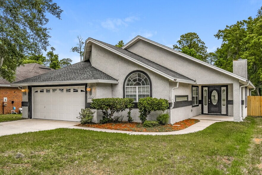 Building Photo - 6065 Winding Bridge Dr