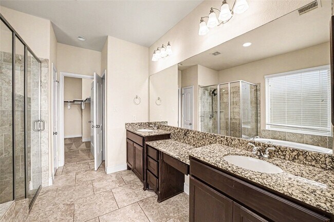 Building Photo - 2310 Falcon Brook Dr