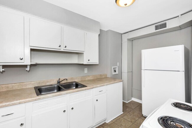 Building Photo - 207 Windham St SE