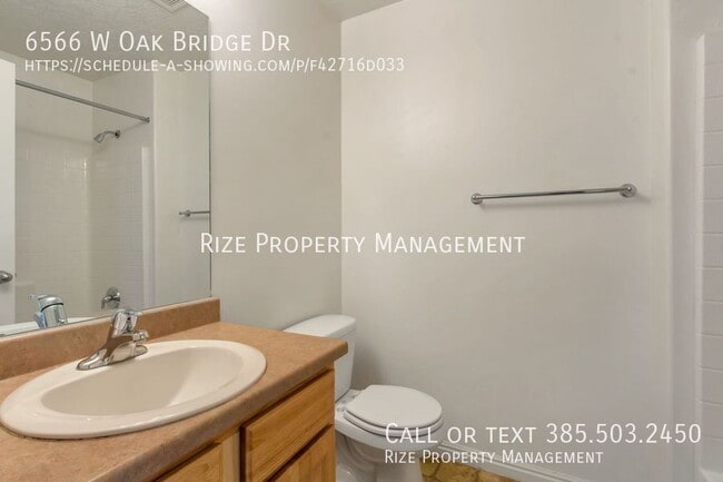 Building Photo - 6566 Oak Bridge Dr