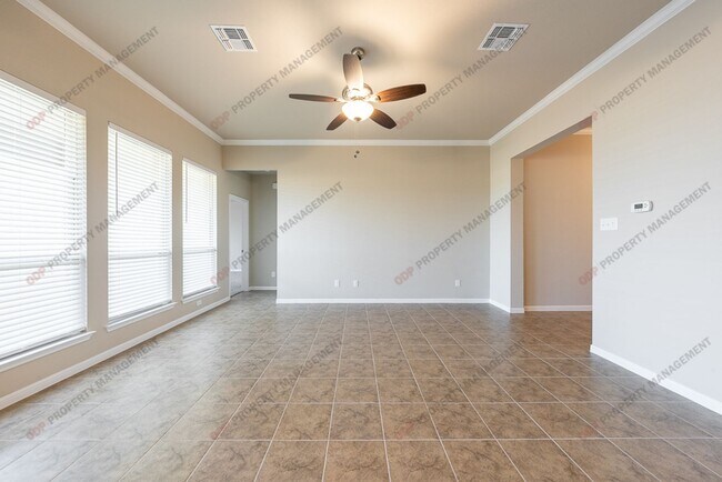 Building Photo - 10206 Eaglefire Dr