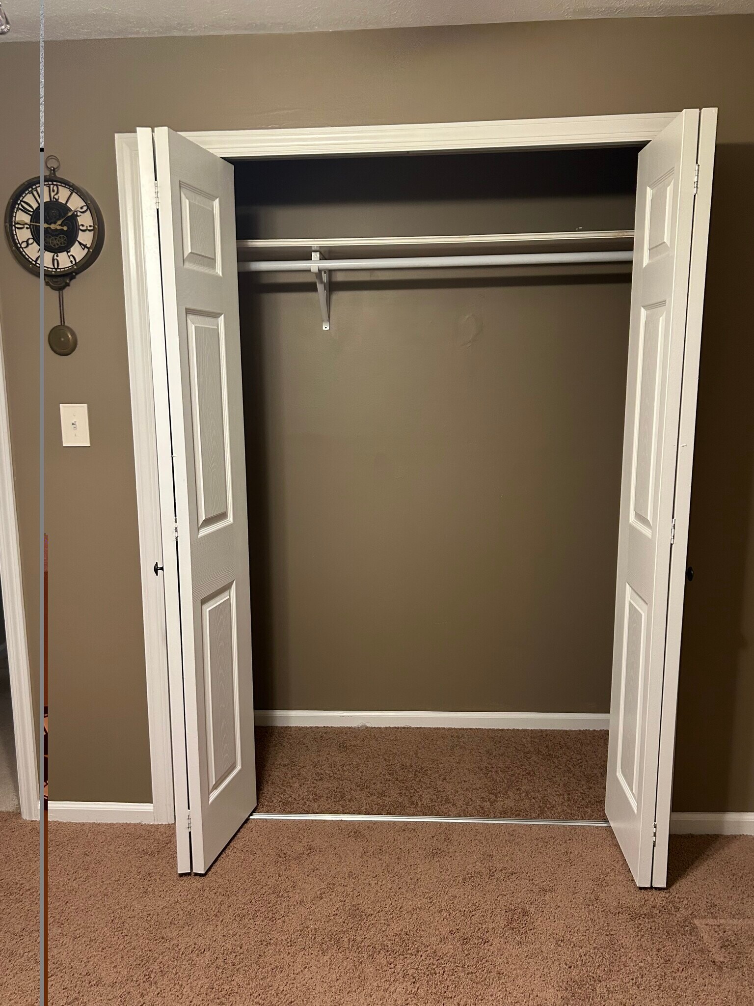 Bedroom 3 closet - 950 Twin Leaf Ct