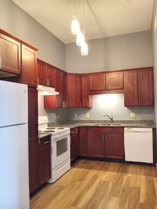 Building Photo - 15 Mount St Mary's Way