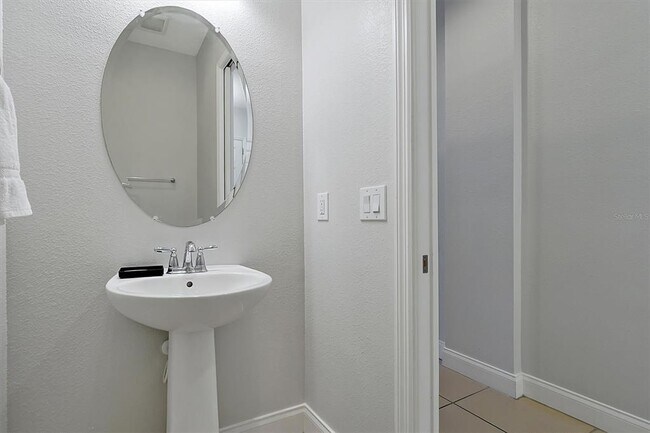 Building Photo - 297 Captiva Dr