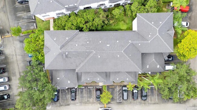 Building Photo - 775 SW 148th Ave