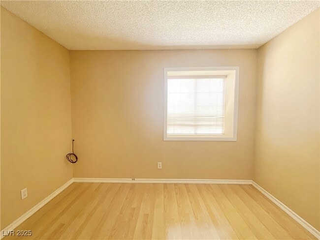 Building Photo - 8316 Cove Landing Ave