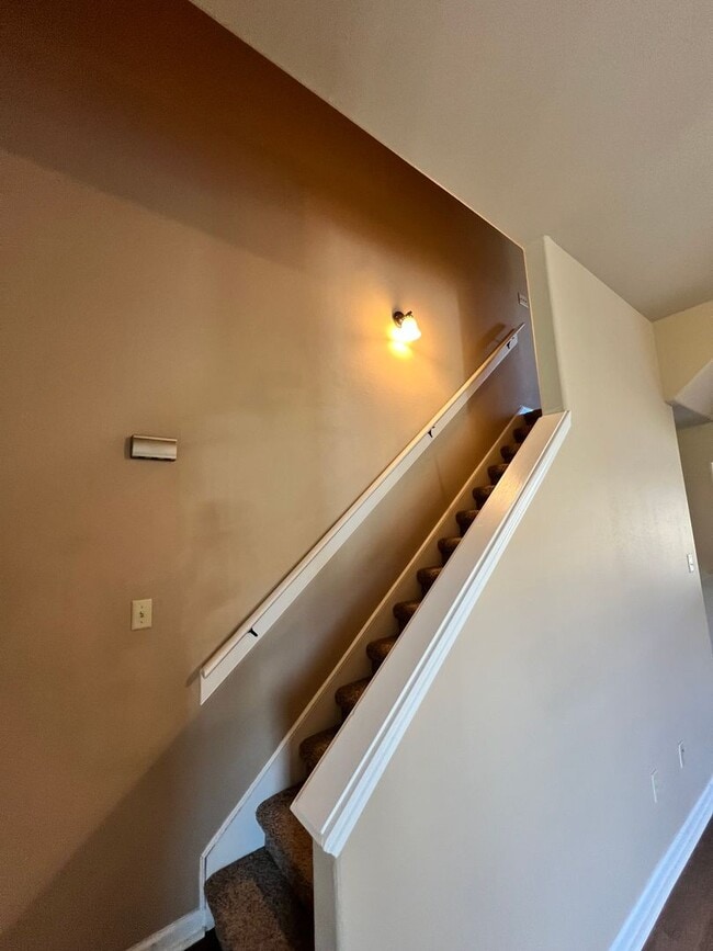 Building Photo - 4 Bdrm 2.5 bath Home-  Munford