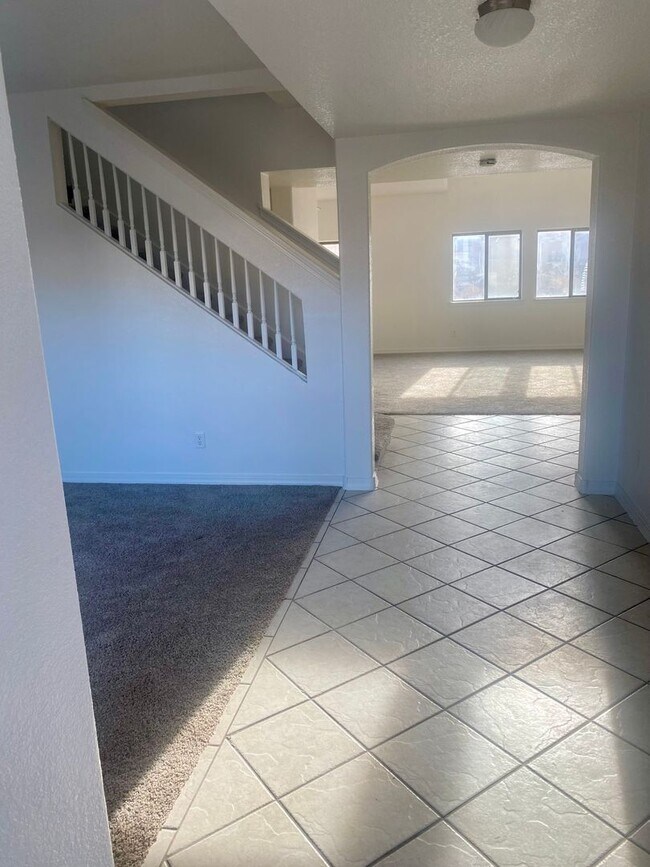 Building Photo - COMING SOON! Beautiful Home in a Great Neighborhood