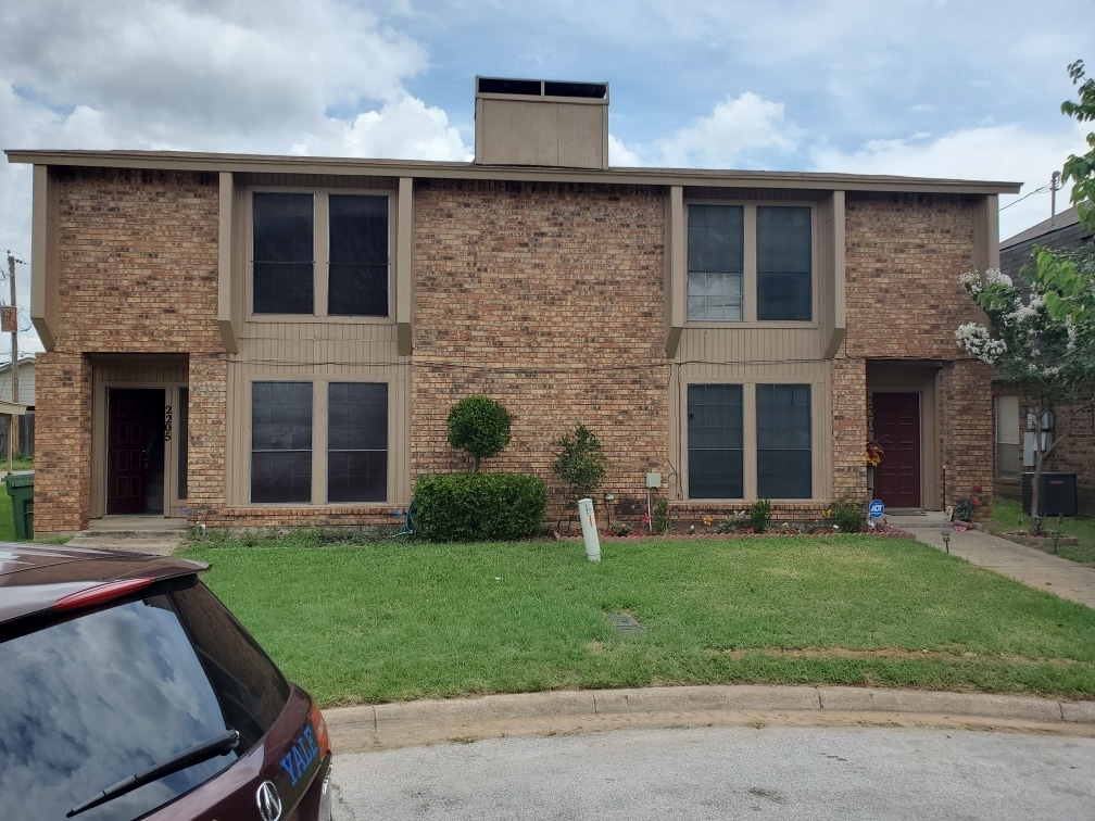 Building Photo - 2205 Chase Ct