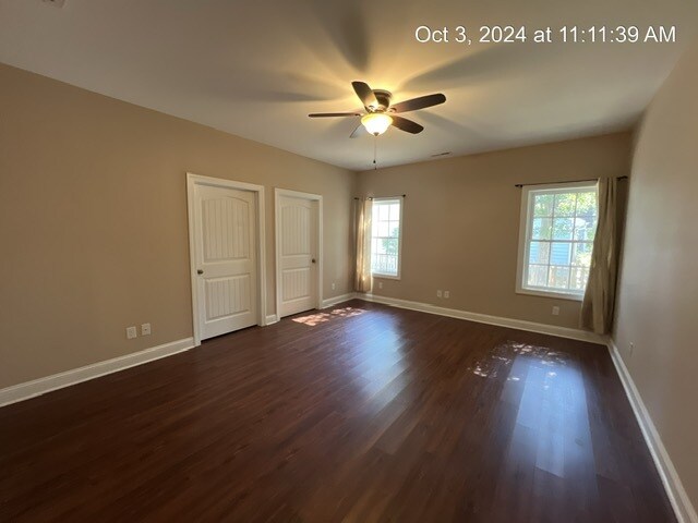 Building Photo - 425 S Hollywood Dr