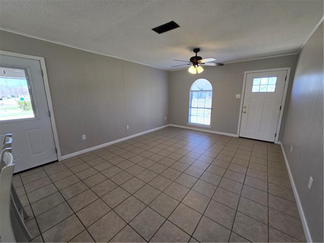 Building Photo - 121 Sunshine Dr