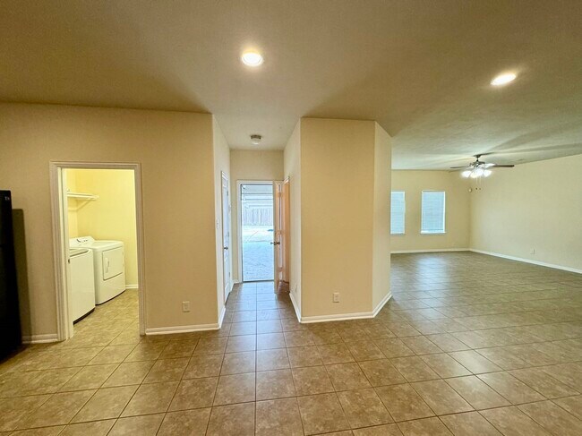 Building Photo - 8230 Polaris Point Ln