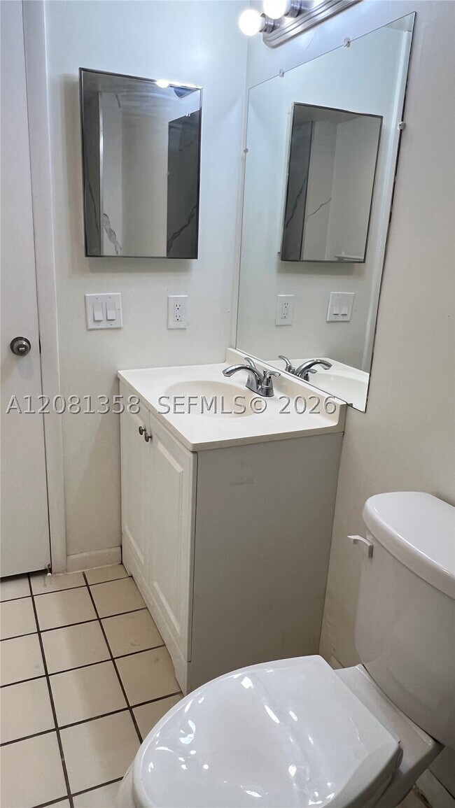 Building Photo - 1290 S Military Trail