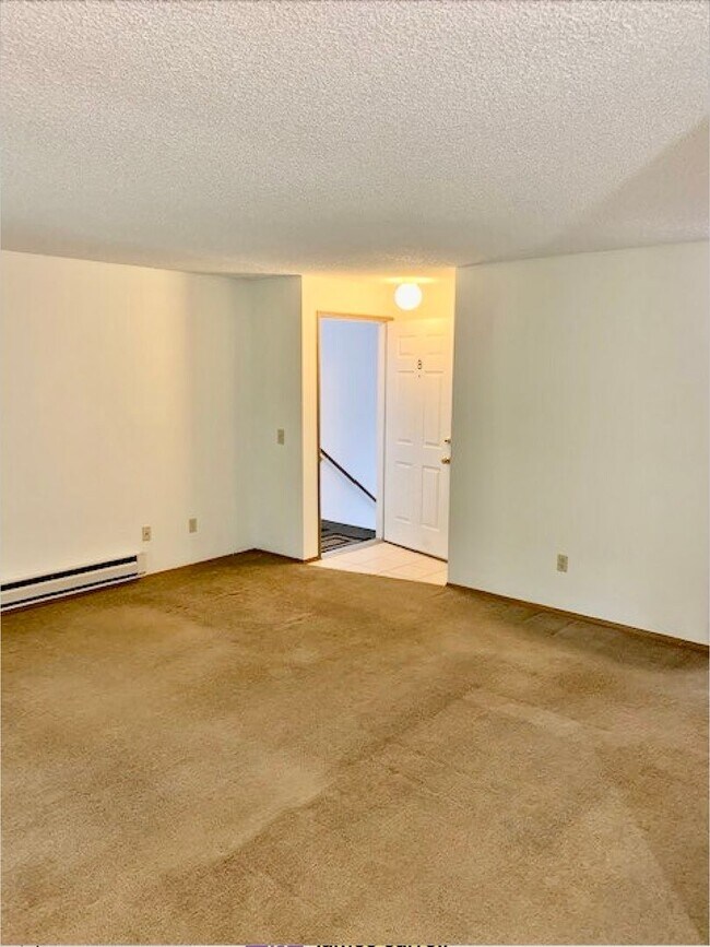 Building Photo - Carroll 4 Plex (LO)