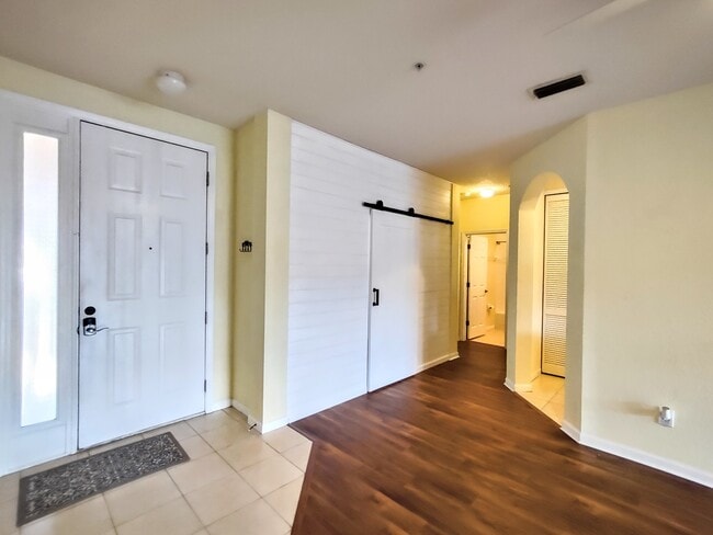 Building Photo - 300 Via Castilla