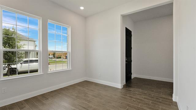Building Photo - 505 Parrino Pky