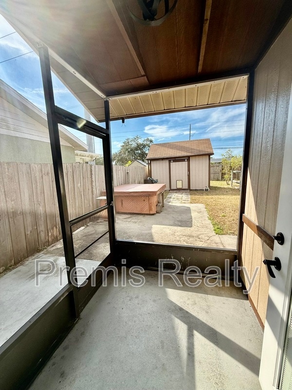 Building Photo - 747 Brook St NE