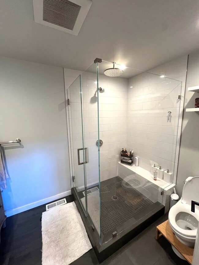 Building Photo - INCREDIBLE, MUST SEE MILL VALLEY THREE BED...